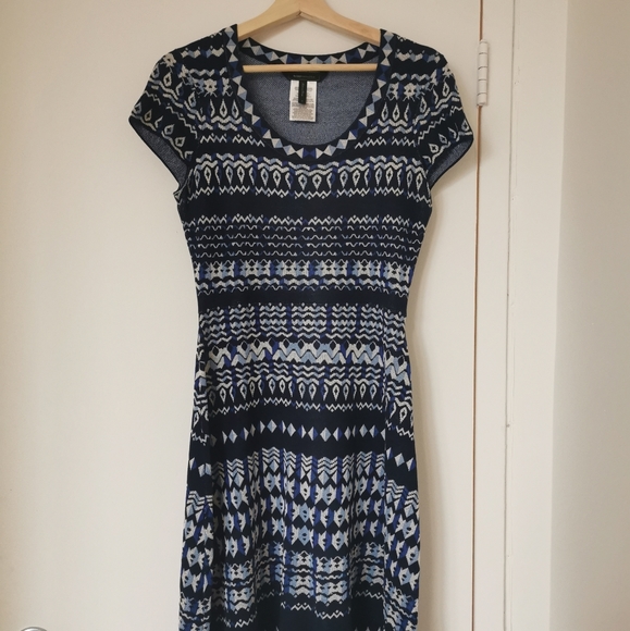 BCBG knit dress size S - Picture 1 of 3
